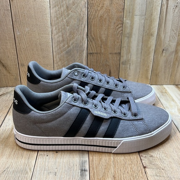 Men's Adidas Gray, Black, and White Daily 3.0 Skateboarding Shoes - Picture 4 of 11